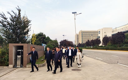 團(tuán)市委、市貿(mào)促會(huì)、市青企協(xié)一行到工投集團(tuán)涇河產(chǎn)業(yè)園考察交流