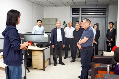 金輝一行赴西無(wú)二集團(tuán)、西安資本等六戶(hù)企業(yè)開(kāi)展調(diào)研